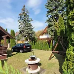Dom wakacyjny Varga Gardens Balatonmáriafürdő