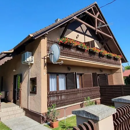 Varga Gardens *