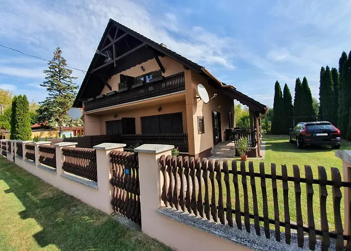 Varga Gardens * Balatonmáriafürdő