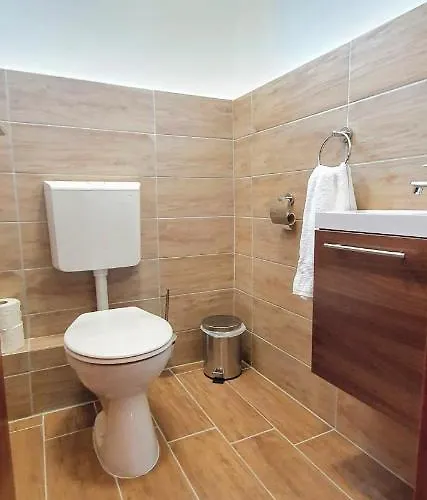 Varga Gardens Dom wakacyjny Balatonmáriafürdő