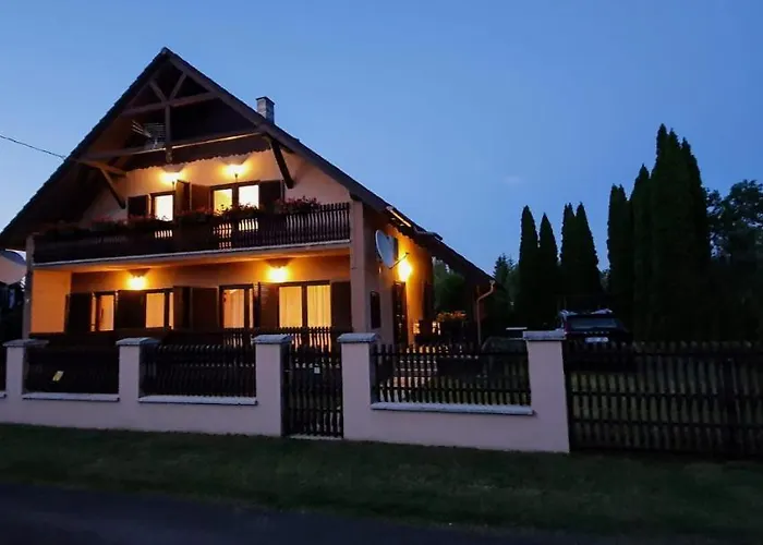Varga Gardens Balatonmáriafürdő
